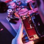 4 cool ways to take a screenshot on android technician carefully inspect the internal parts of 2021 08 28 03 10 31 utc